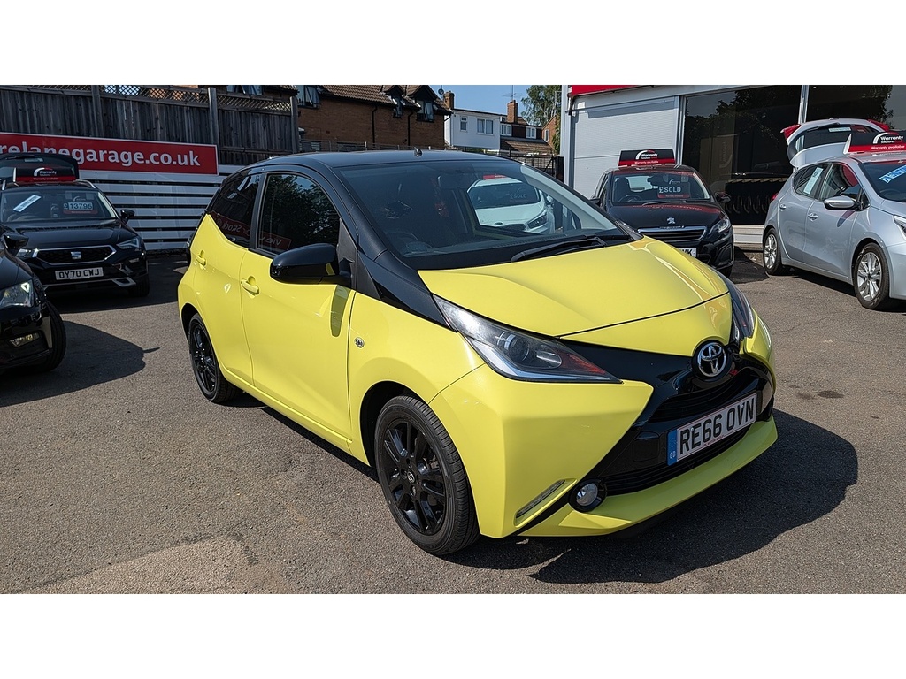 Toyota Aygo Vvt-i X-cite 3 Yellow Bi-tone Yellow