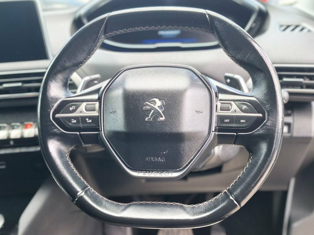 Peugeot 3008 1.6L Allure KS67VMT White #3