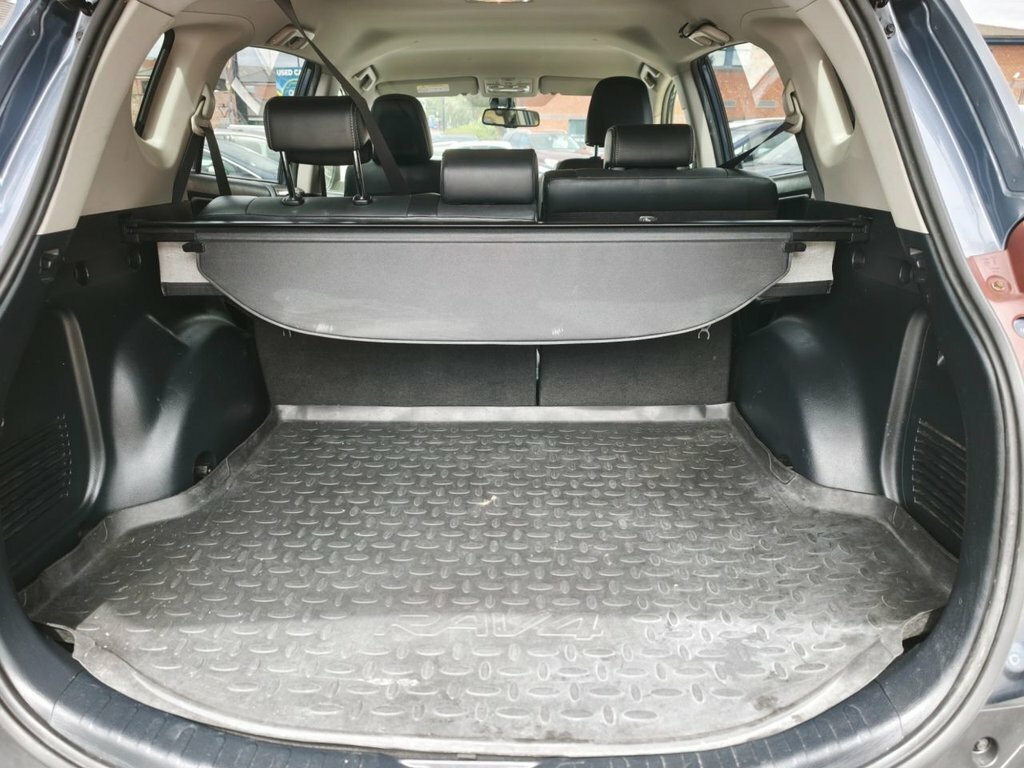 Toyota Rav 4 2.2 D-cat Invincible Beige #21