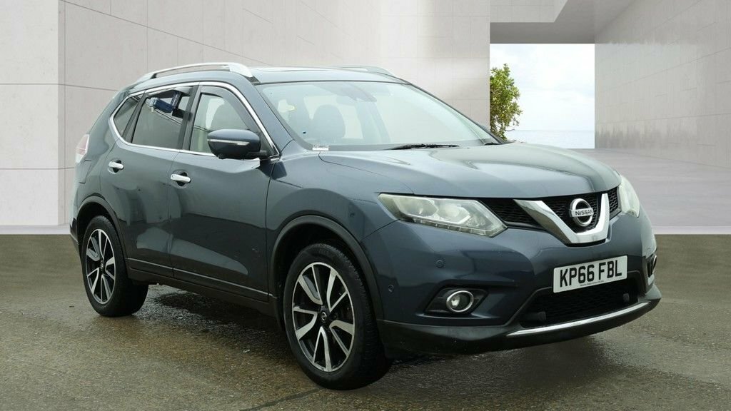 Nissan X-Trail 1.6L Tekna Blue