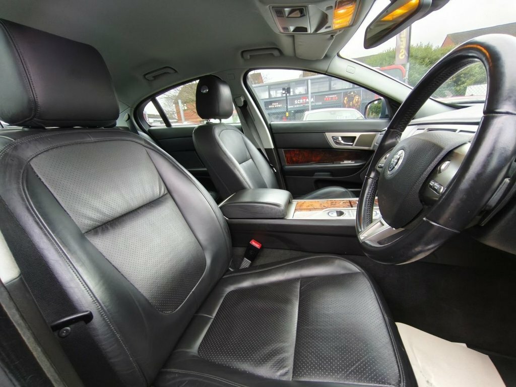 Jaguar XF 3L Premium Luxury Green #6
