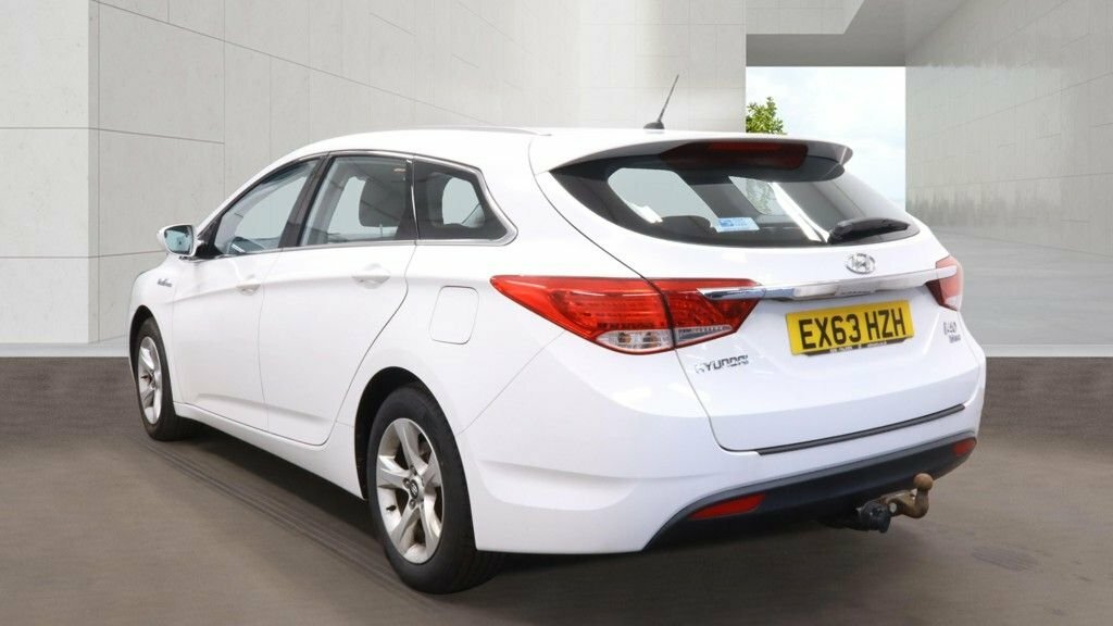 Hyundai I40 1.7L Active White #3