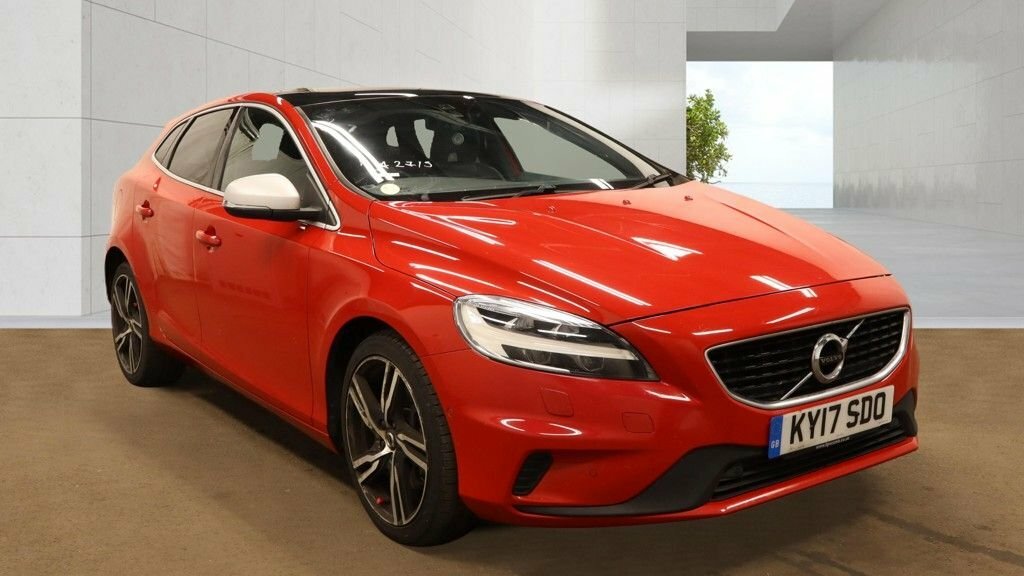 Volvo V40 2L R-design Pro Red