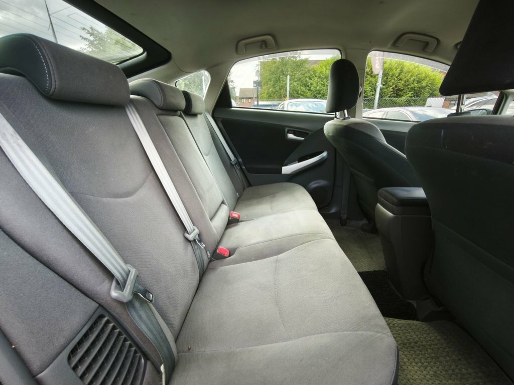 Toyota Prius 2.0 Phev Excel Cvt  #15