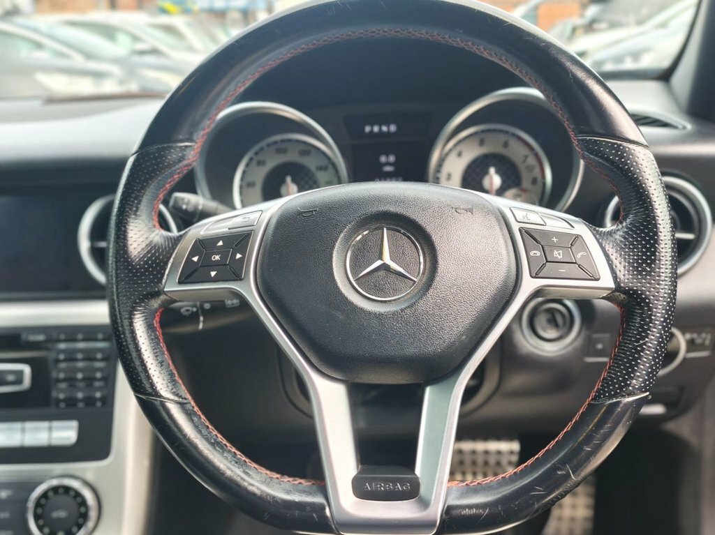 Mercedes-Benz SLK 1.8L Amg Sport Edition 125 Black #3