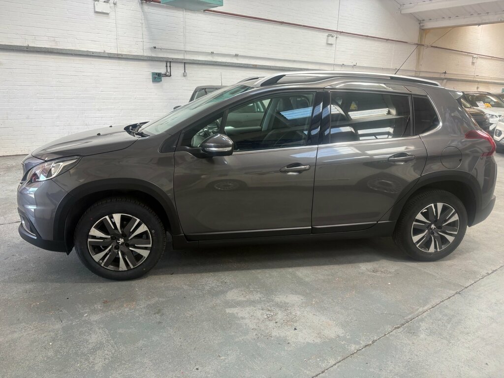 Peugeot 2008 1.2 Puretech Allure Suv Euro 6 MA18JWZ Grey #2