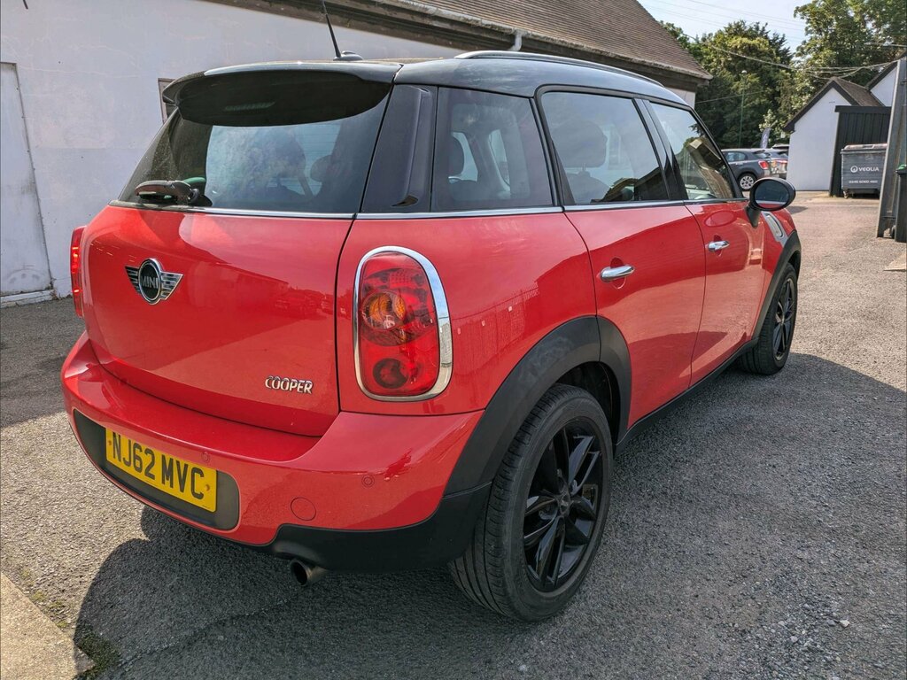 Mini Countryman 1.6 Cooper Suv Euro 5 Ss 122 Red #3