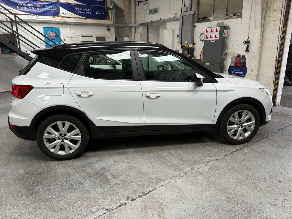 Seat Arona 1.0 Tsi Gpf Se Technology Suv Eu MF69TMO White #6