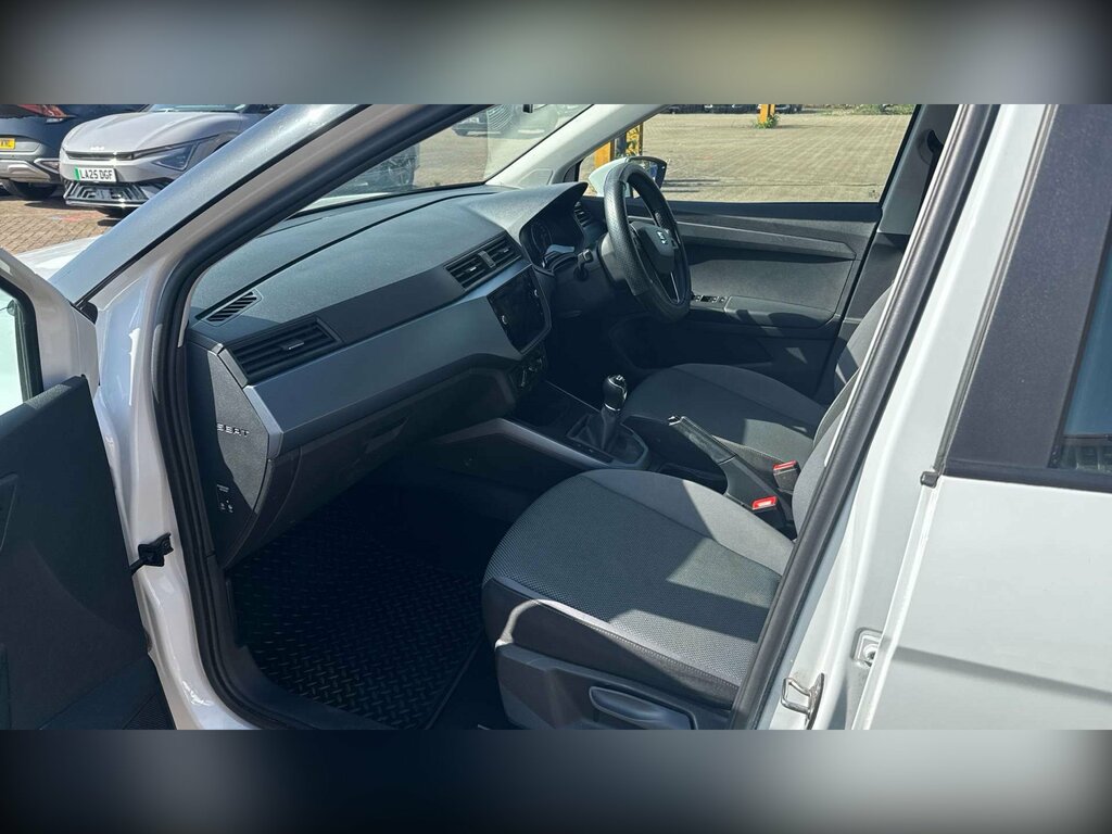 Seat Arona 1.0 Tsi Gpf Se Technology Suv Eu White #6