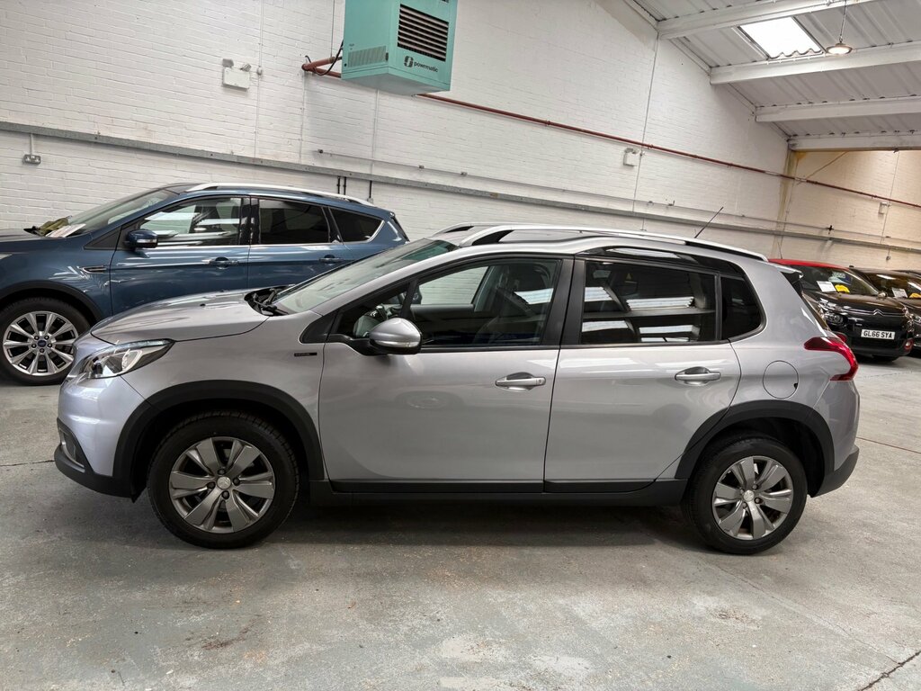 Peugeot 2008 1.2 Puretech Signature Suv Euro EJ69XER Grey #2