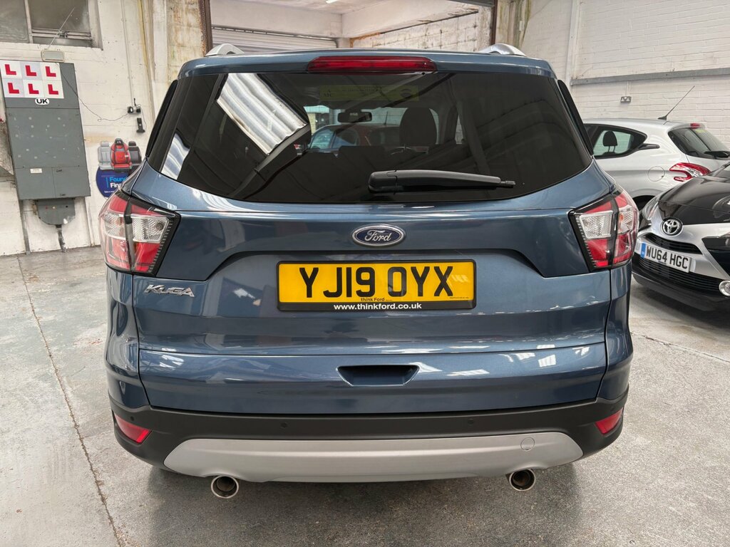 Ford Kuga 1.5 Tdci Ecoblue Titanium Edition Suv M YJ19OYX Blue #4