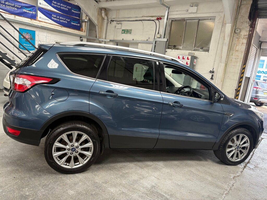 Ford Kuga 1.5 Tdci Ecoblue Titanium Edition Suv M YJ19OYX Blue #6