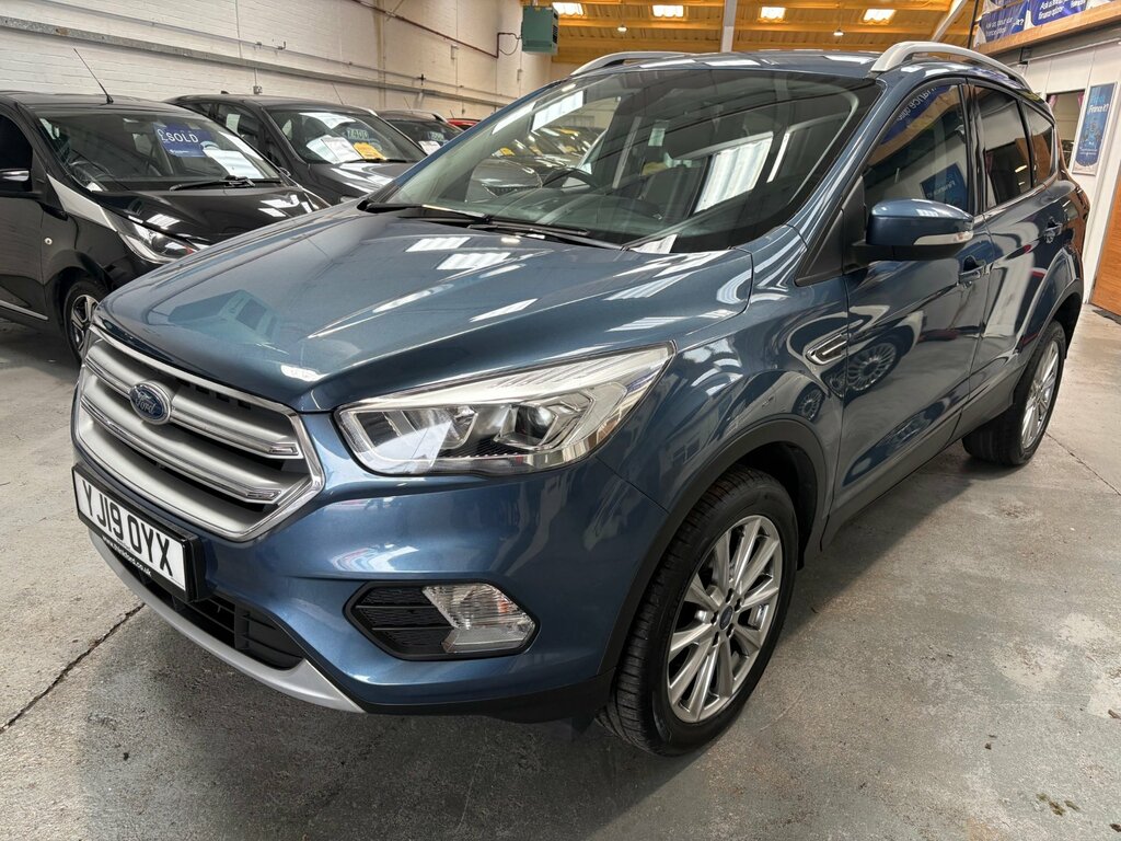 Ford Kuga 1.5 Tdci Ecoblue Titanium Edition Suv M Blue