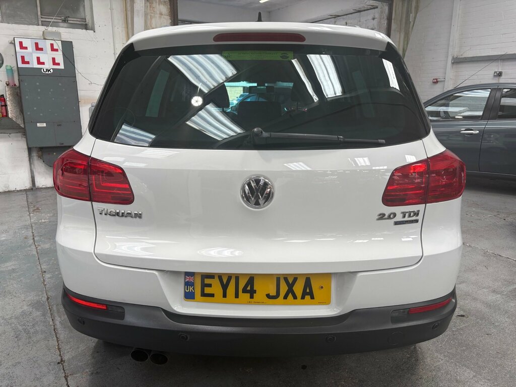 Volkswagen Tiguan 2.0 Tdi Bluemotion Tech Match Suv Manua EY14JXA White #4