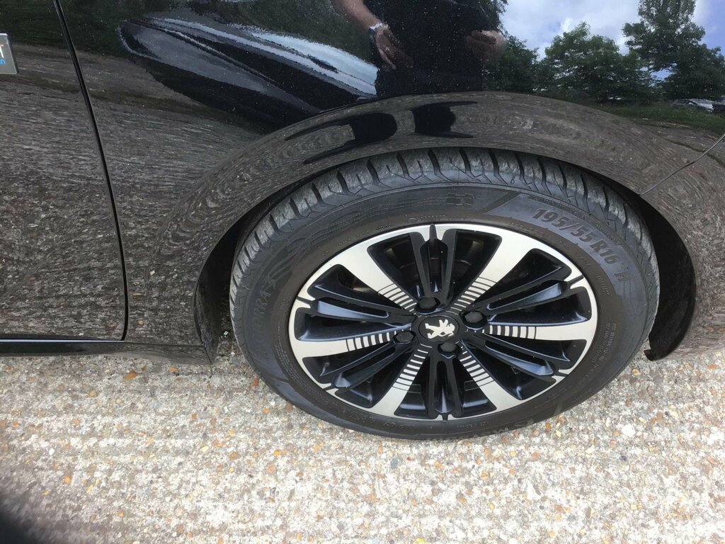 Peugeot 208 Tech Edition Grey #15