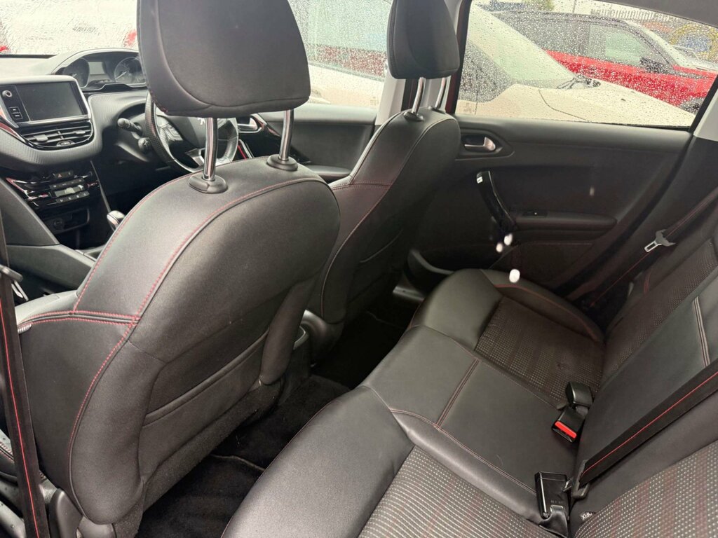 Peugeot 208 Active Black #8