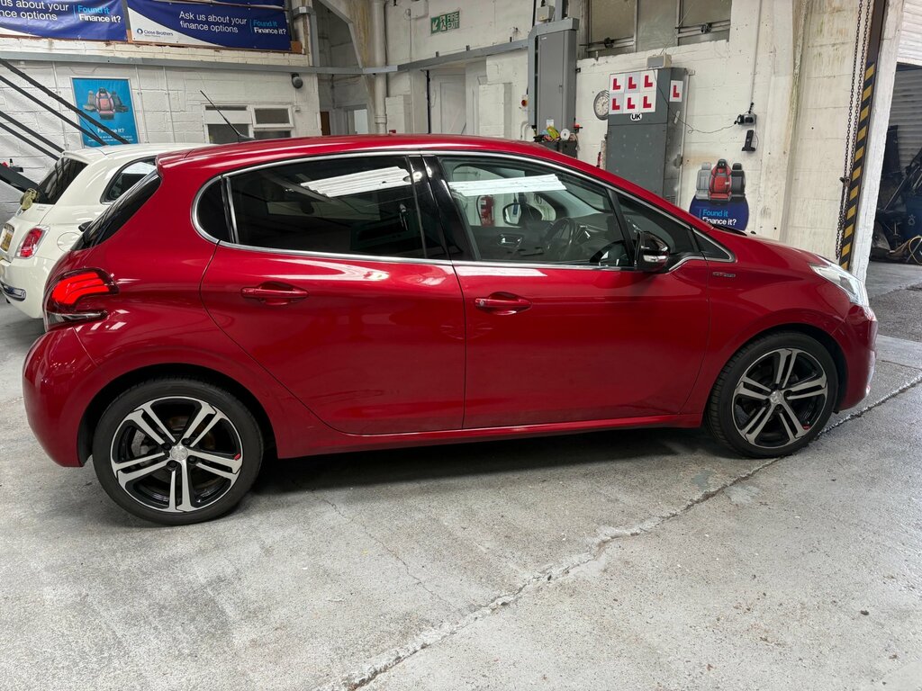 Peugeot 208 1.2 Puretech Gt Line Hatchback E YP17ZYH Red #5