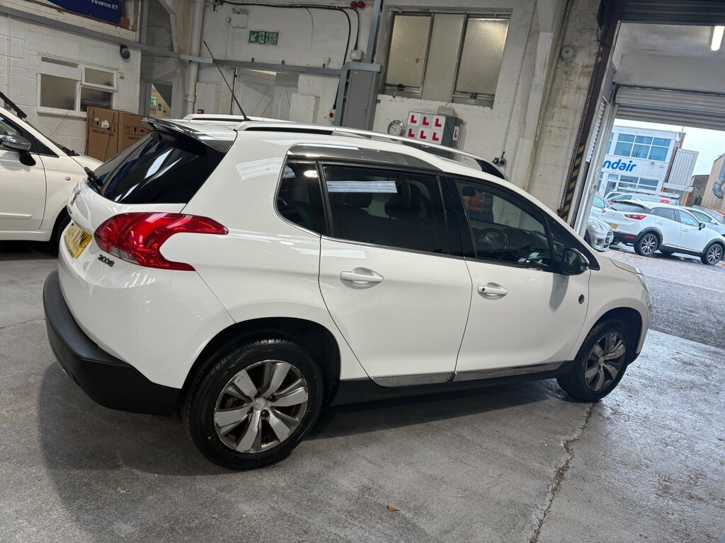 Peugeot 2008 1.2 Vti Puretech Crossway Suv Eu LG64WXK White #6