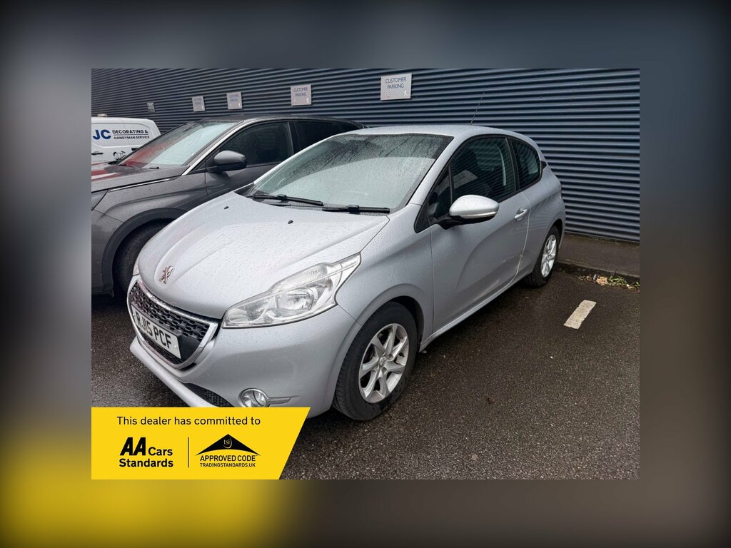 Peugeot 208 Access Ac Black #1