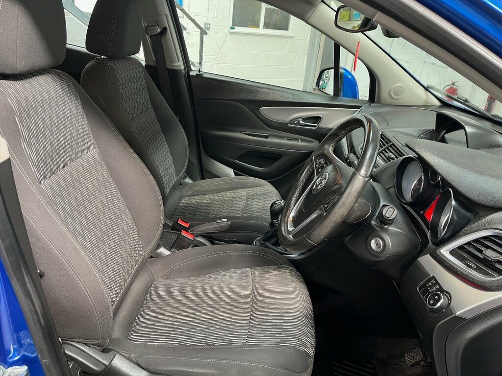 Vauxhall Mokka Hatchback Blue #10