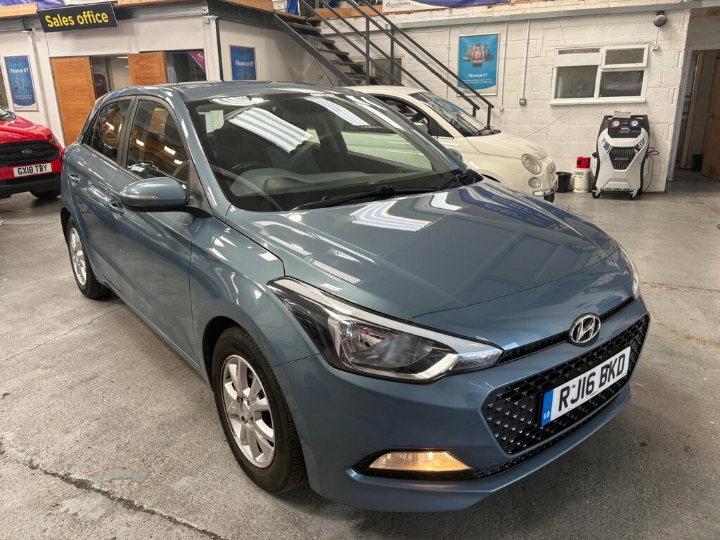 Hyundai I20 1.2 Blue Drive Se Hatchback Euro RJ16BKD Blue #6