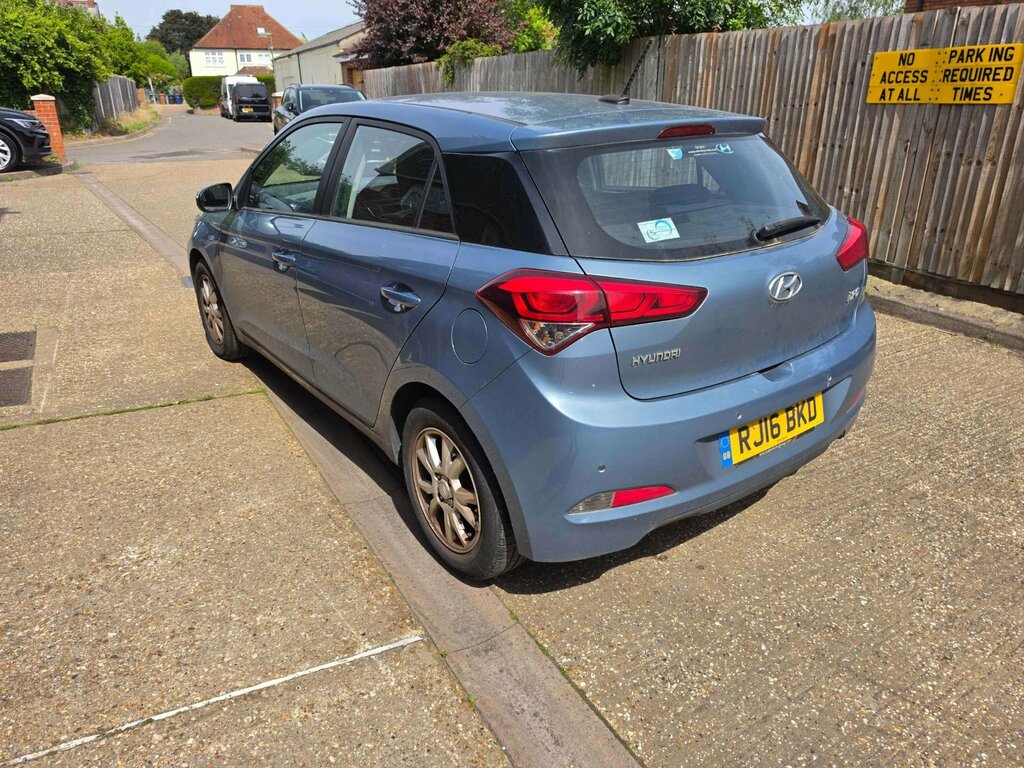 Hyundai I20 1.2 Blue Drive Se Hatchback Euro Blue #3