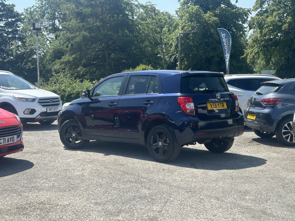 Toyota Urban Cruiser Hatchback Purple #3