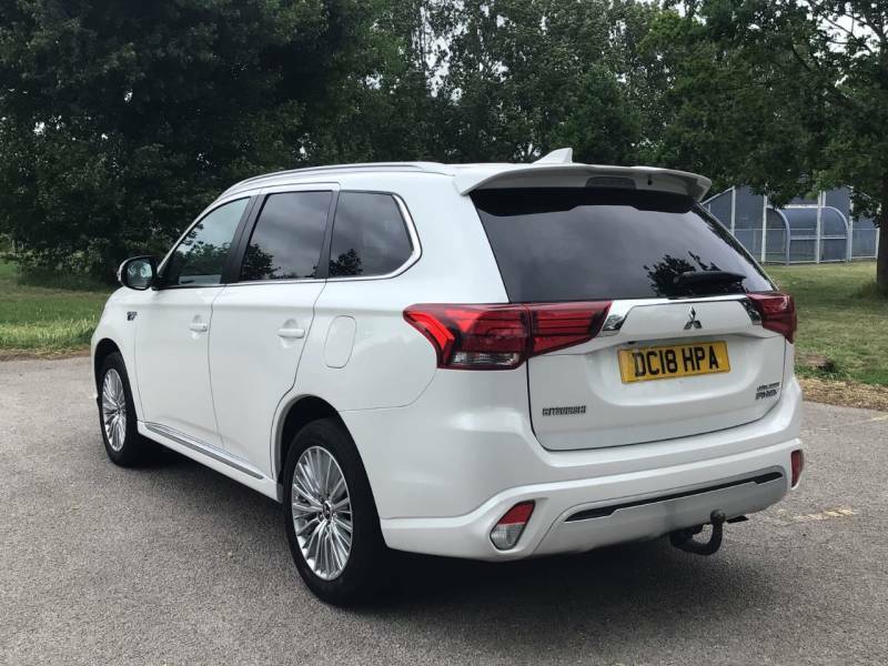 Mitsubishi Outlander 2.4 Phev 4H White #5