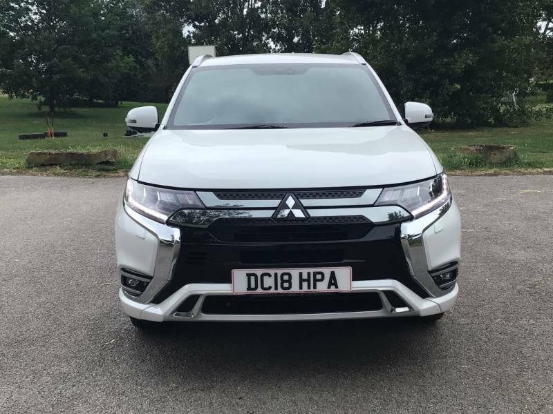 Mitsubishi Outlander 2.4 Phev 4H White #2