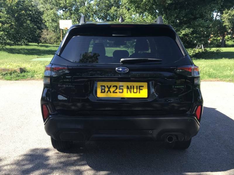 Subaru Forester 2.0I E-boxer Field Lineartronic Black #6