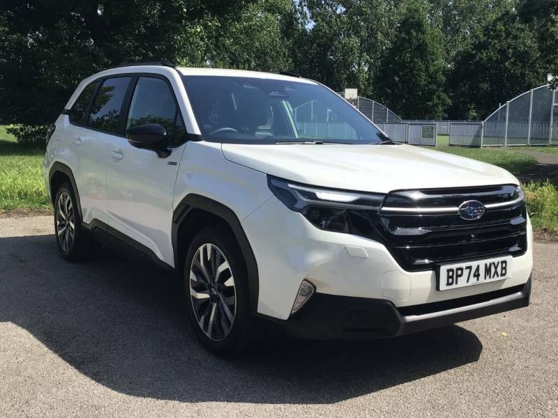 Subaru Forester 2.0I E-boxer Touring Lineartronic White