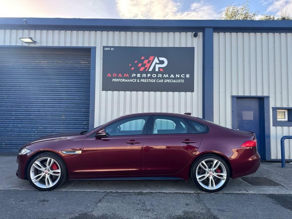 Jaguar XF D V6 S Black #11