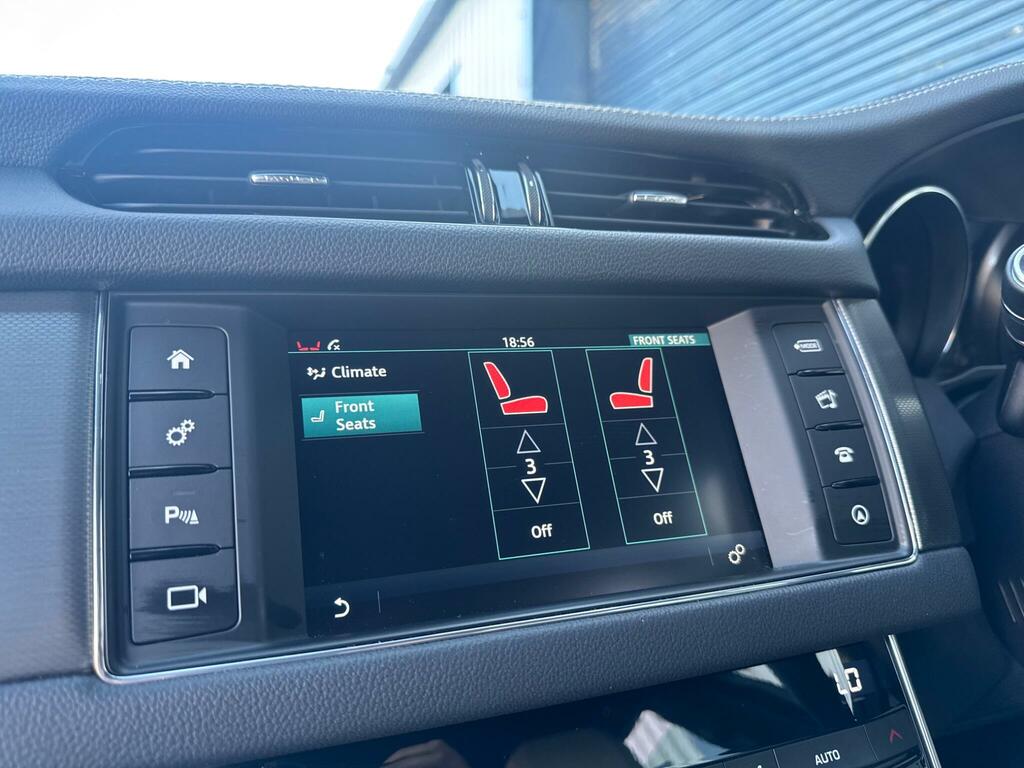 Jaguar XF D V6 S Black #21