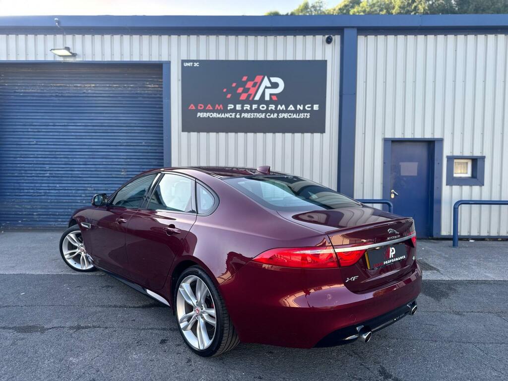 Jaguar XF D V6 S Black #9