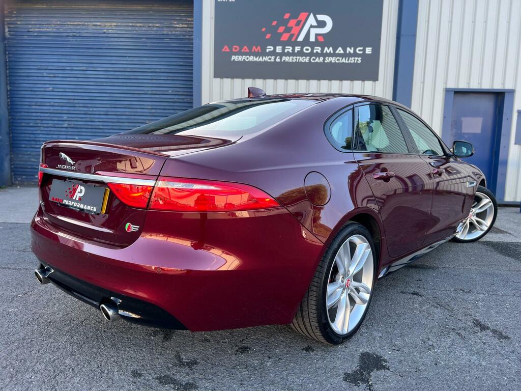 Jaguar XF D V6 S Black #14