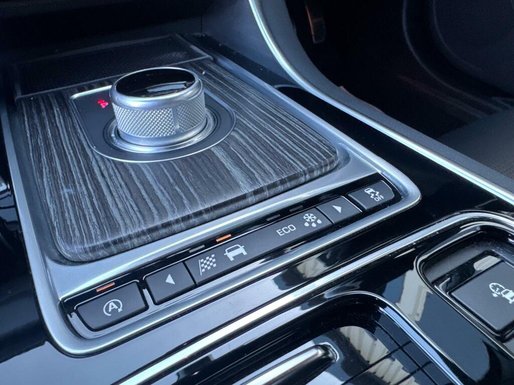Jaguar XF D V6 S Black #29