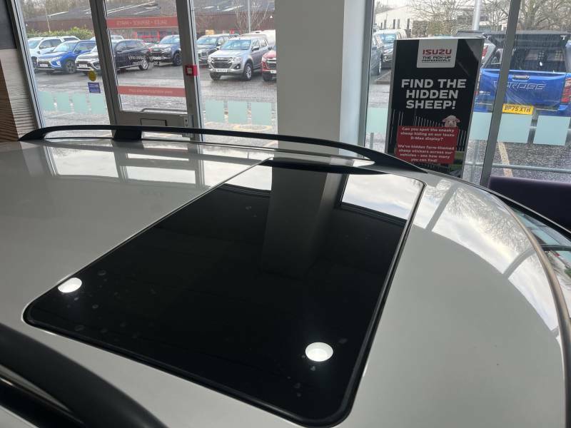 Mercedes-Benz C Class C200 Kompressor Elegance 4-Door Blue #35