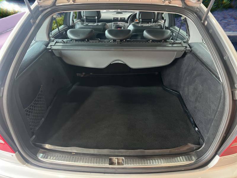 Mercedes-Benz C Class C200 Kompressor Elegance 4-Door Blue #33