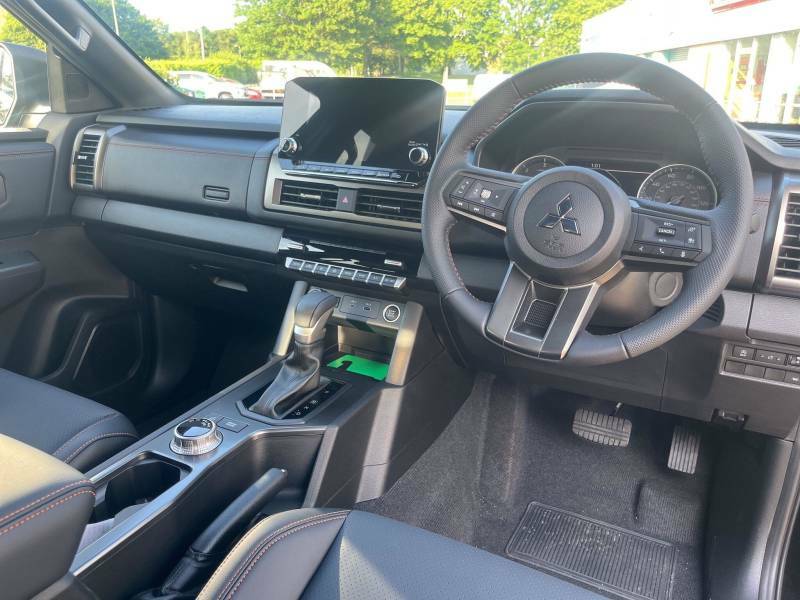 Mitsubishi L200 2.4 Bi-turbo Barbarian 4Wd Euro 6 Ss Black #6