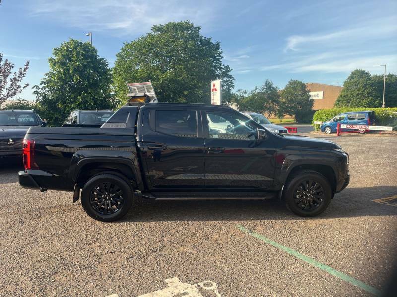Mitsubishi L200 2.4 Bi-turbo Barbarian 4Wd Euro 6 Ss Black #4