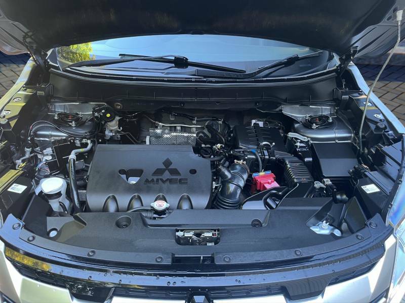Mitsubishi ASX 2.0 Exceed Cvt 4Wd Brown #16