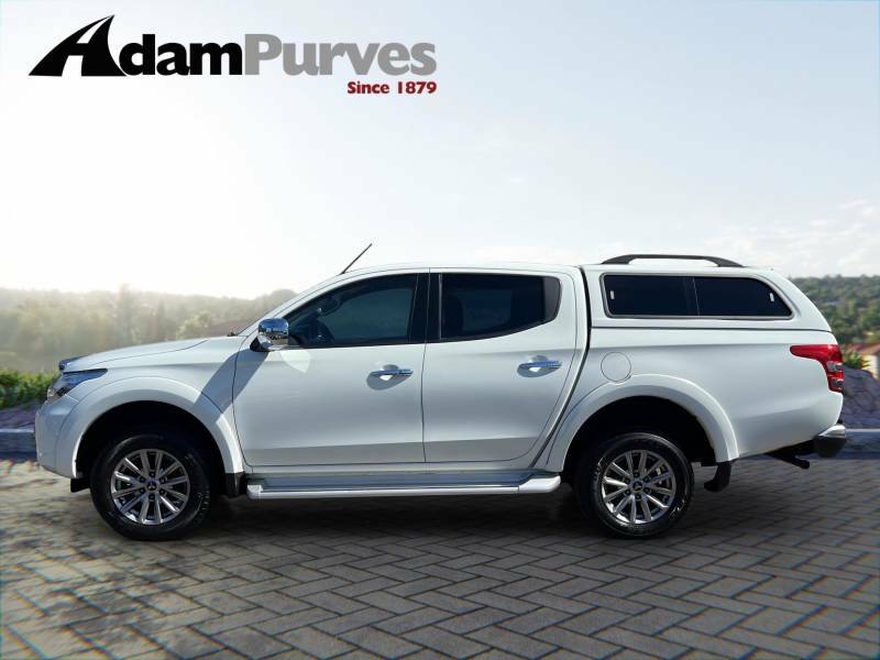 Mitsubishi L200 Double Cab Di-d 178 Warrior 4Wd White #4