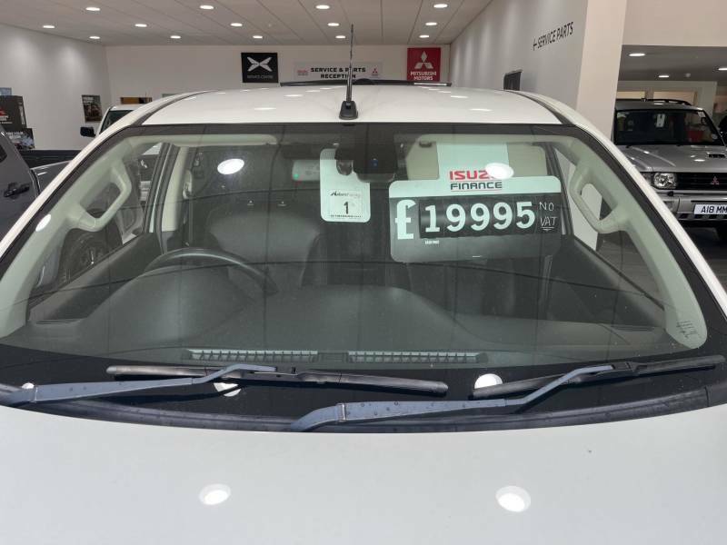 Mitsubishi L200 2.4 Di-d Dc Barbarian Pickup Double Cab Black #28