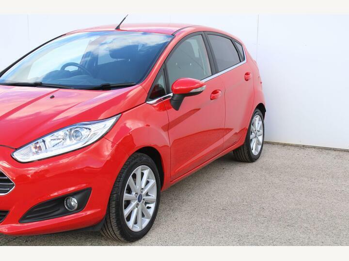 Ford Fiesta 1.0T Ecoboost Titanium Euro 6 Ss Red #4