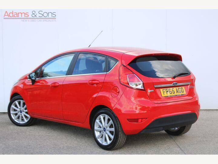 Ford Fiesta 1.0T Ecoboost Titanium Euro 6 Ss Red