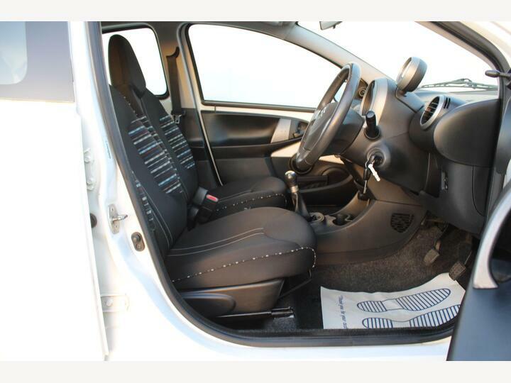 Citroen C1 1.0 Flair 68 White #22