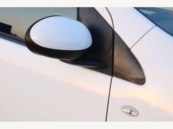 Citroen C1 1.0 Flair 68 White #10