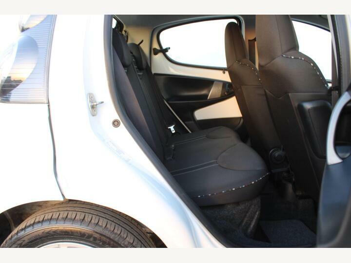 Citroen C1 1.0 Flair 68 White #21