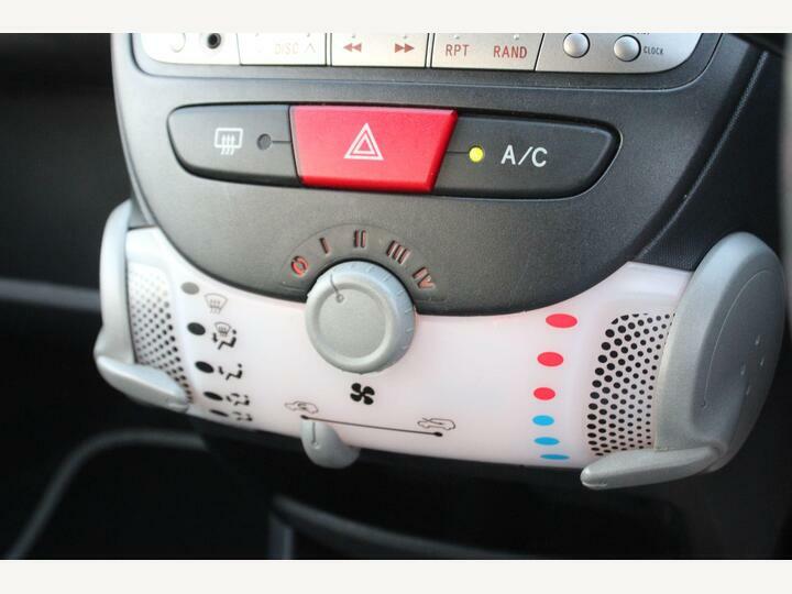 Citroen C1 1.0 Flair 68 White #26