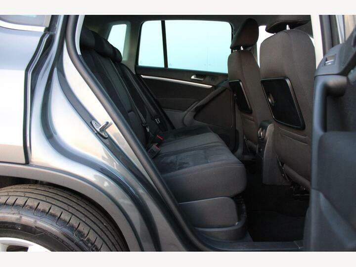 Volkswagen Tiguan Suv Grey #26